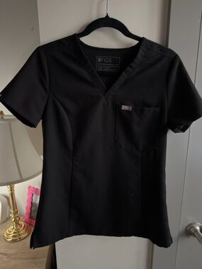 Figs Black Women's Scrub Top